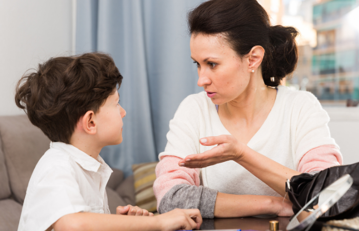 Duro, flexível ou empático: qual o tom da conversa com o seu filho?