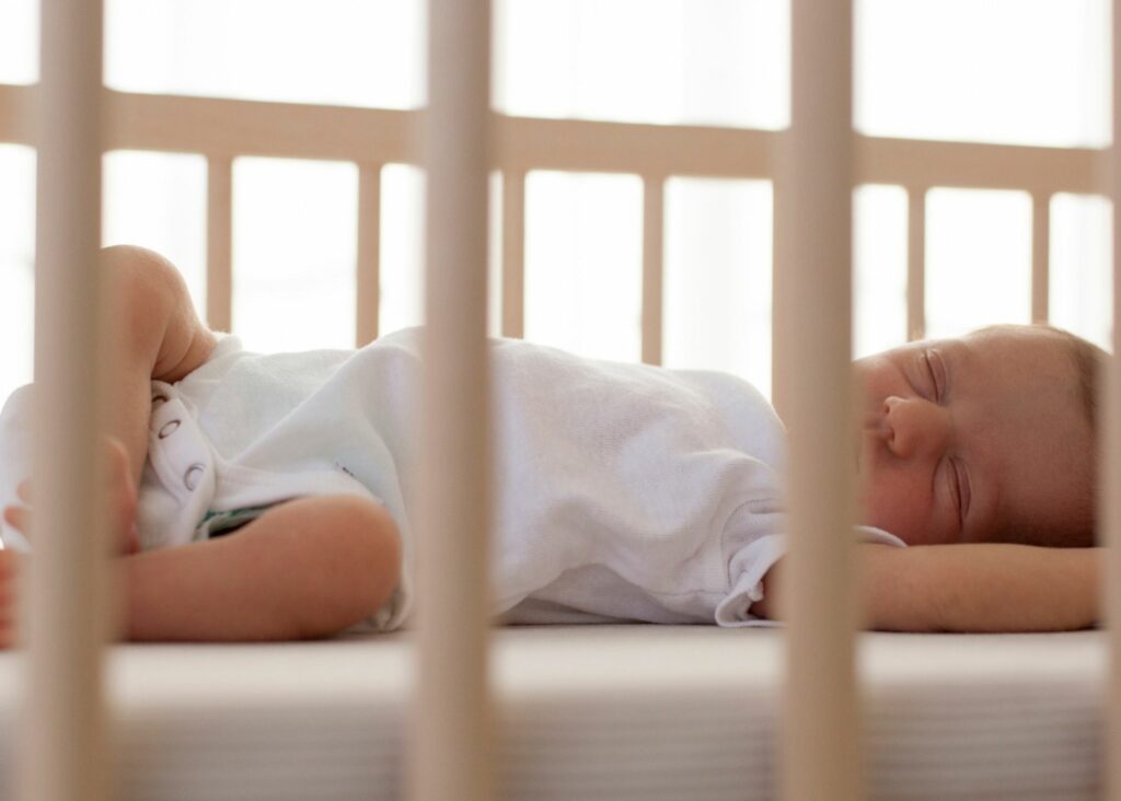 Cerca de 50% dos pais desconhecem recomendações sobre sono seguro dos bebês